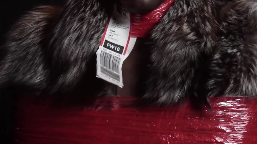 ABOUT NYFW: THE EXPERIENCE