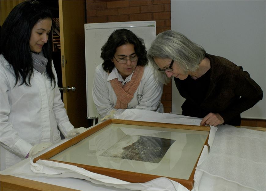 Acervos en papel EXPONEN NUEVOS PROCESOS DE ATENCIÓN DEL PATRIMONIO DOCUMENTAL