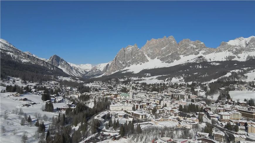 Anas brings Smart Road to iconic Cortina.