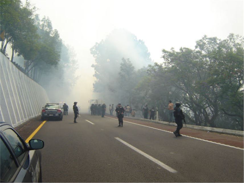 ANTE EL INCENDIO FORESTAL REGISTRADO EN MORELOS, POLICÍA FEDERAL APOYA EN LA SOFOCACIÓN DEL SINIESTRO