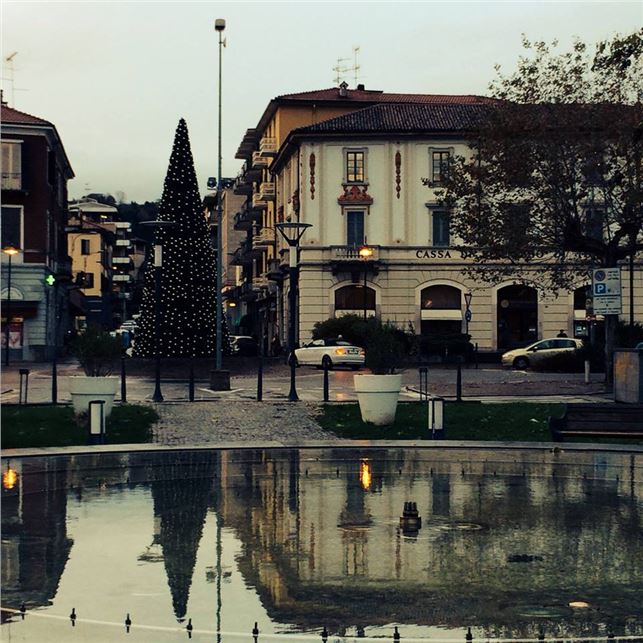 ARONA E' IL SORRISO PIU' BELLO DEL LAGO MAGGIORE....ANCHE A NATALE!!!