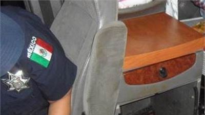 ASEGURA POLICÍA FEDERAL MÁS DE 50 PAQUETES CON COCAÍNA OCULTOS EN UN VEHÍCULO EN VERACRUZ