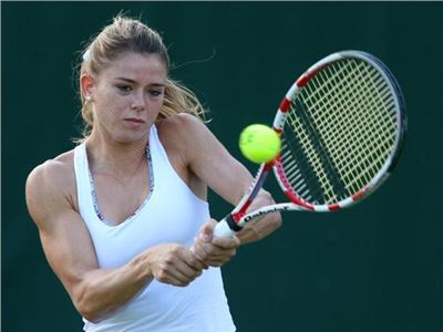 Camilla Giorgi avanza sull’erba di Wimbledon