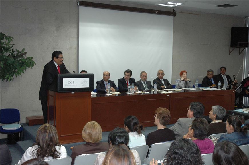 Celebran el XX aniversario de SAPTEL, atención psicológica por teléfono