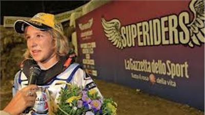 Chiara Fontanesi, 18 anni, italiana, e’ la nuova campionessa mondiale di Motocross.