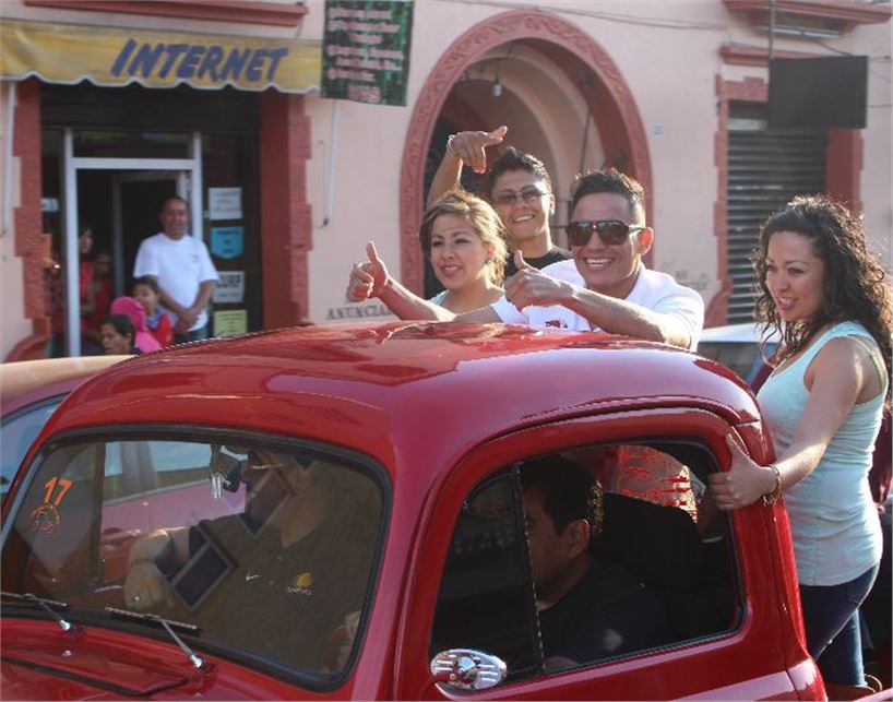 Con música de banda y ovaciones reciben en Ciudad a “Goofy” Montes