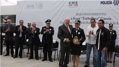 DR. MANUEL MONDRAGÓN DIO EL BANDERAZO AL PROGRAMA DEPORTIVO DE LA COMISIÓN NACIONAL DE SEGURIDAD