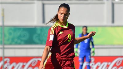 El premio The Best: vota por la venezolana Deyna Castellanos