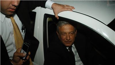 Felicitan a LOPEZ OBRADOR por Desempeño en el 1er debate de Candidatos a presidencia de Mexico