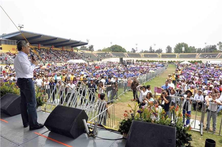 FESTEJA MANCERA DÍA DE LAS MADRES EN VENUSTIANO CARRANZA