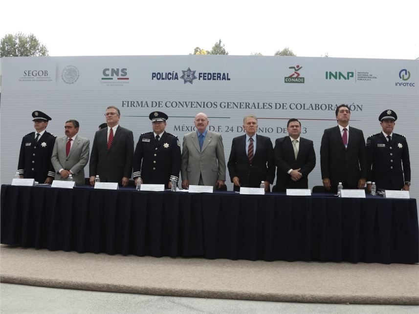 FIRMA COMISIONADO NACIONAL DE SEGURIDAD CONVENIOS DE COLABORACIÓN CON INSTITUCIONES ACADÉMICAS Y DEPORTIVAS
