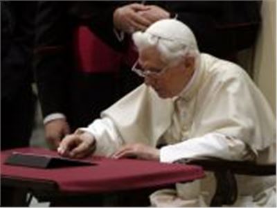 Il Papa benedice i social network: "Non sono un mondo parallelo"
