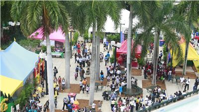 It opens the 29th edition of the International Book Fair in Miami !