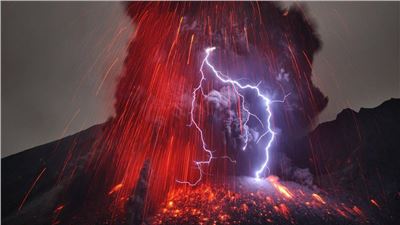 Japan: rain of thunderbolts 