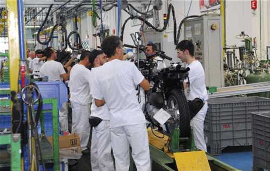 Jornadas de puertas abiertas en los lugares de trabajo como preparación al Encuentro Mundial