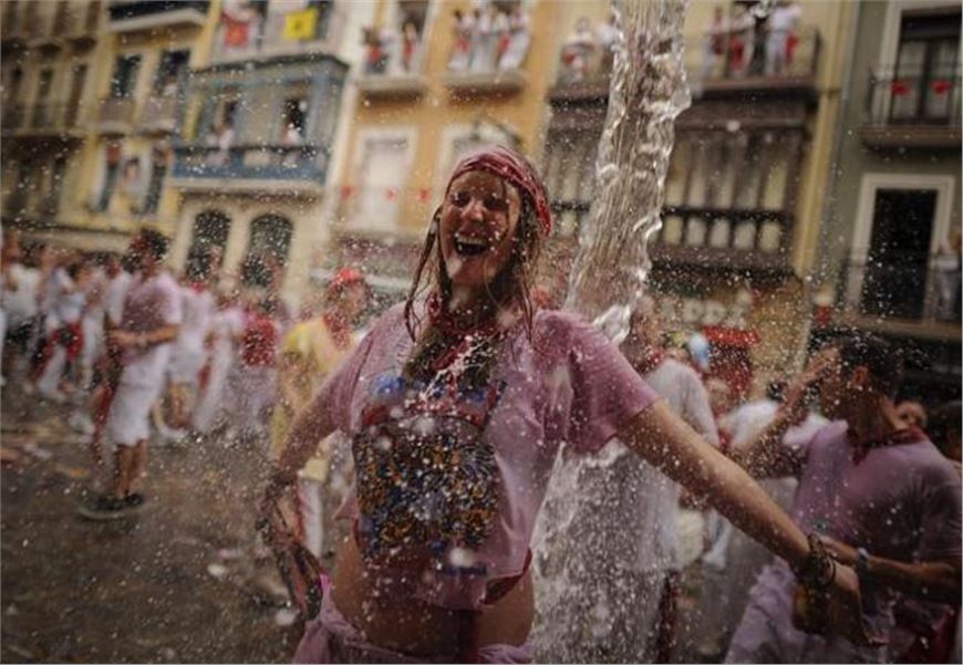 La fiesta estalla en Pamplona con el chupinazo que abre los Sanfermines 2012