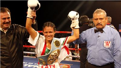 La IBF reconoce labor de HG Boxing en apoyo del boxeo al boxeo femenil