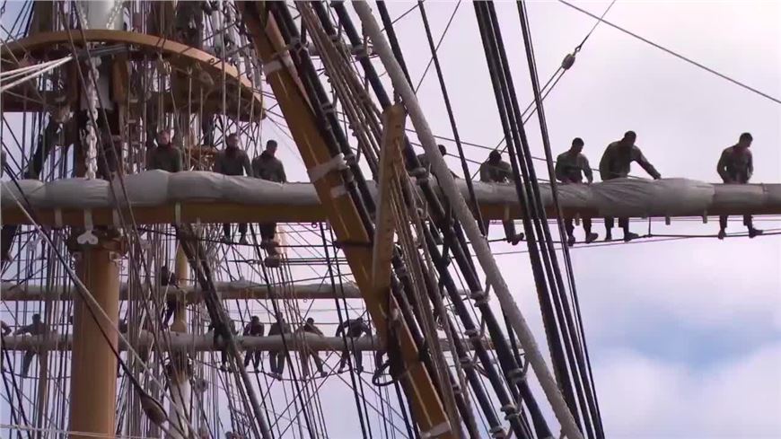 Learn about the Italian language aboard the Amerigo Vespucci.  Italian full sail ahead!