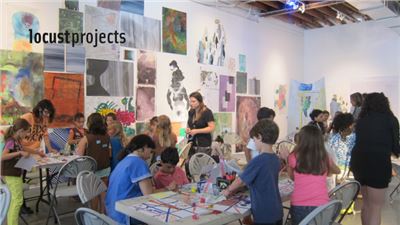 Little LAB March 22: Cupcakes and Crafts