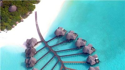 LUXURY. Desde Tonga hasta las Islas Maldivas. El viaje empieza.