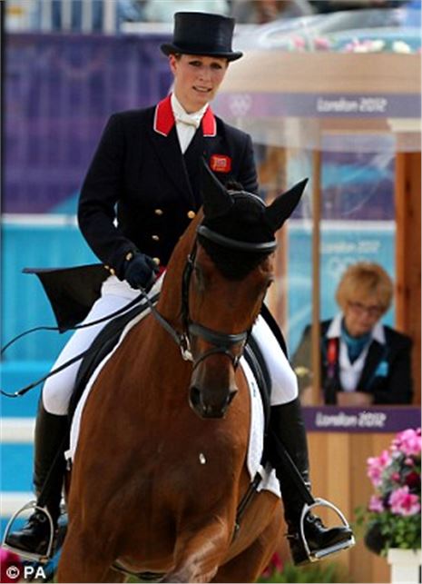 Members of the Royal family were out in force this morning to show their support to the Queen's granddaughter, Zara Phillips, who made her Olympic equestrian debut. 