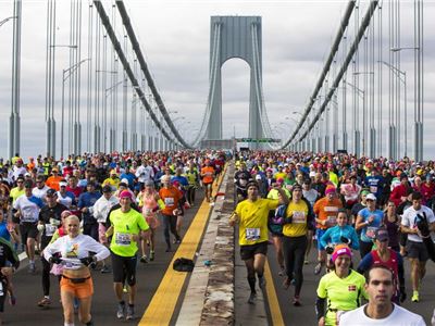 New York City Marathon at the start between controls and police