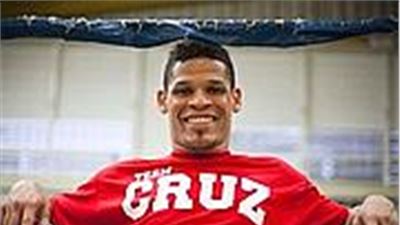 Orlando Cruz, coming out  to record