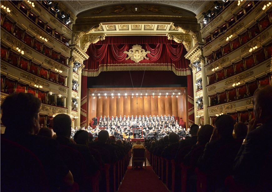 Pope Benedict XVI, at the concert at Milan’s “La Scala” Opera House: "We seek a God who does not reign from afar, but who comes into our lives and takes part in our suffering”‏