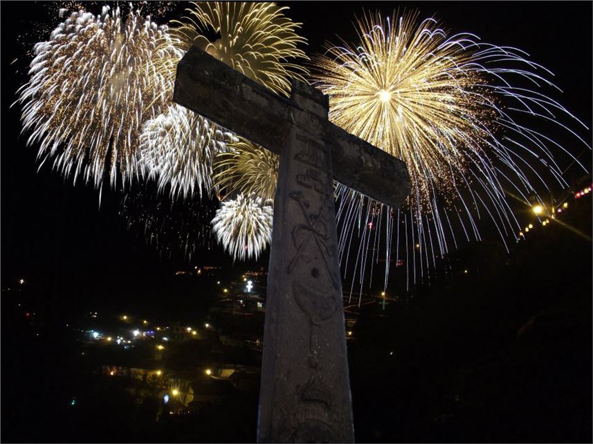 Prepara Angangueo su tradicional Fiesta de la Santa Cruz