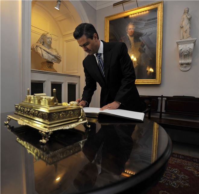 REFORMAS ESTRUCTURALES PARA HACER MÁS COMPETITIVO AL PAÍS Y ATRAER MAYORES INVERSIONES: PEÑA NIETO