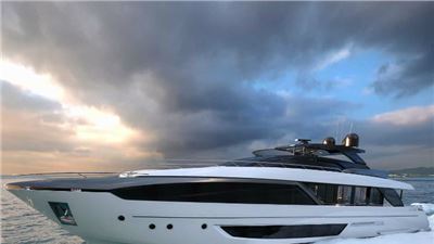 Riva 110’ Dolcevita: A Renaissance Legend