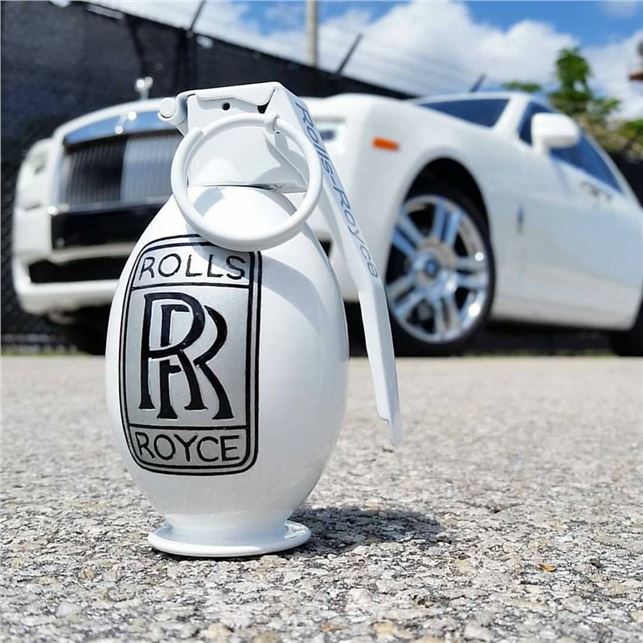 Ways To Think Up A Great Domain Name That's Still Available