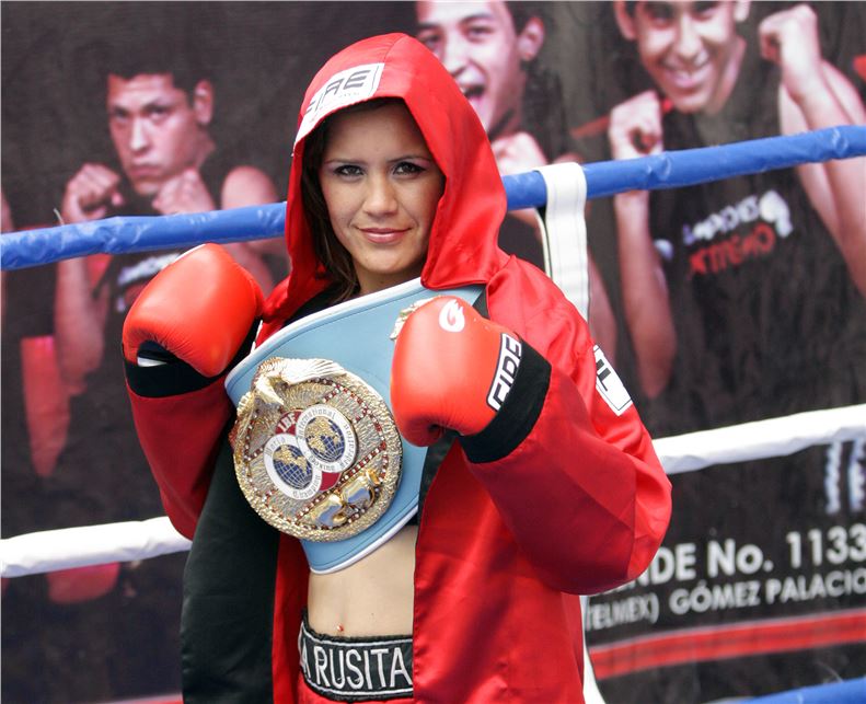 YAZMIN RIVAS ES NOMBRADA “BOXEADORA DEL AÑO”